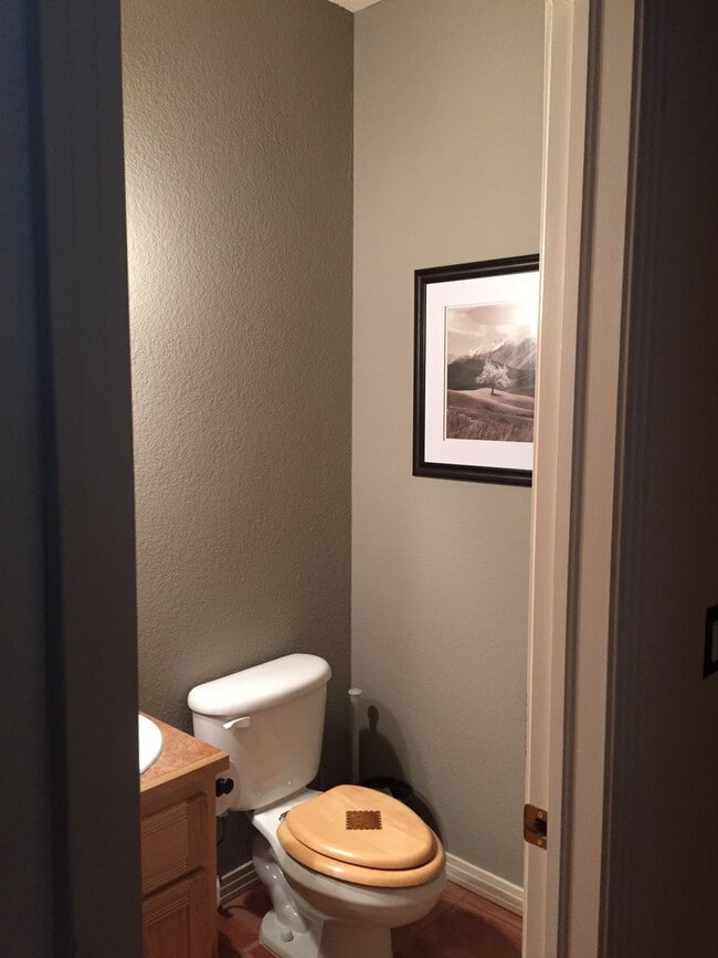 Building Photo - Manitou Springs Townhome