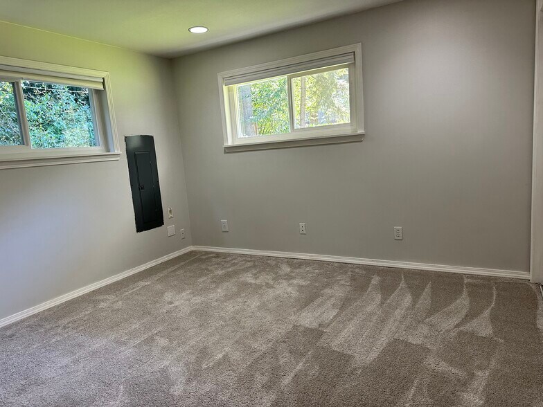 Upstairs BD #1 - 18234 120th Ave SE