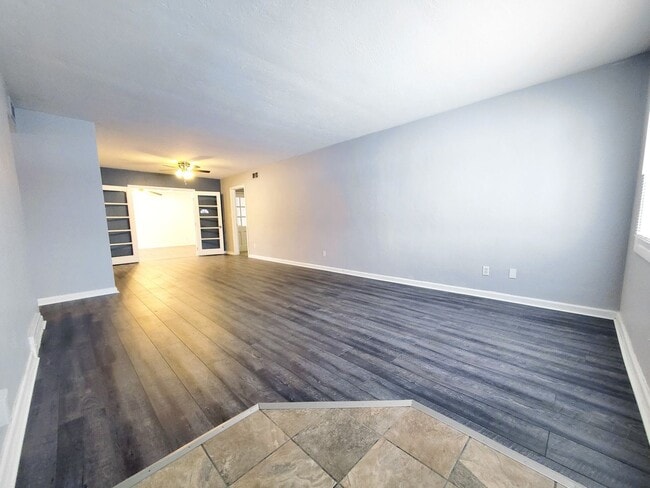 Building Photo - 3 Bed- 2 Full Bath Ranch for Rent | Newly ...