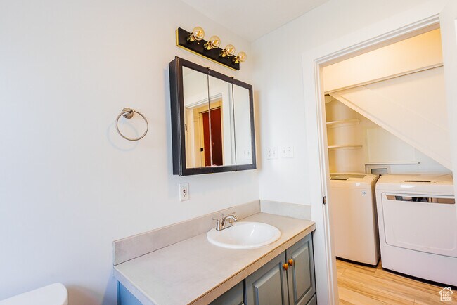 Building Photo - 8544 S 300 E