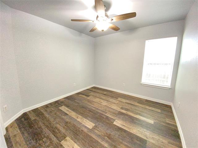 Building Photo - 924 E Annie St