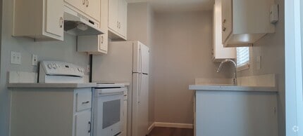 Building Photo - Bright and Spacious, 1 bedroom 1 bath