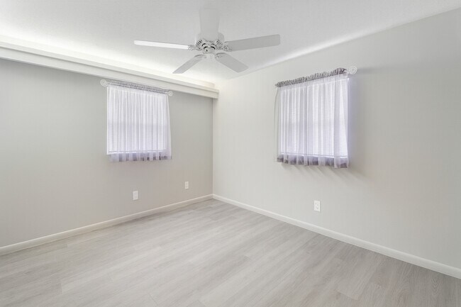 2nd Bedroom - 2908 Ivy St