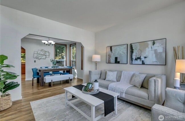 Building Photo - Spacious 3-Bedroom Home Near Redondo Beach Park!