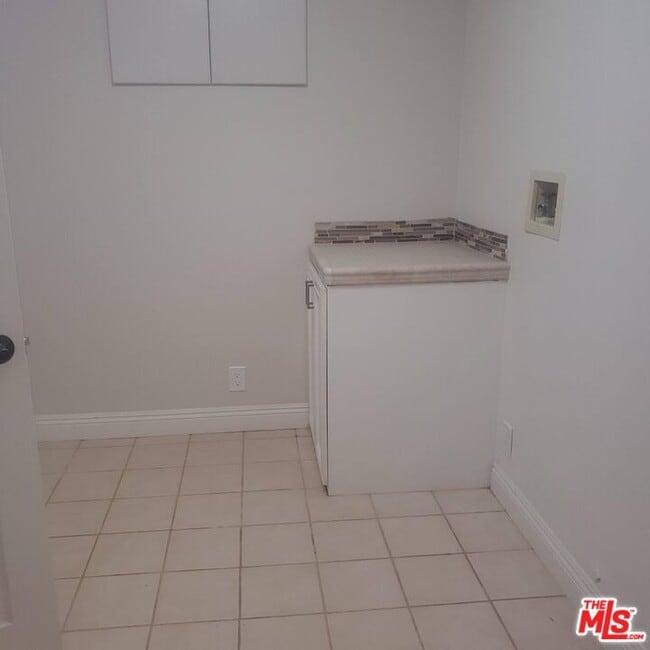 Building Photo - 42100 Parado Del Sol Dr