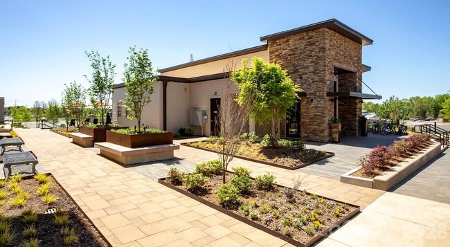 Building Photo - 6408 Providence Farm Ln