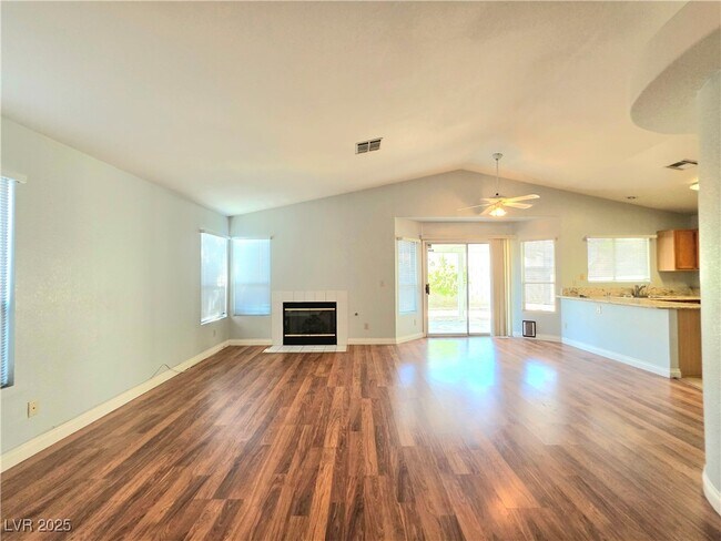 Building Photo - 8206 James Grayson Dr