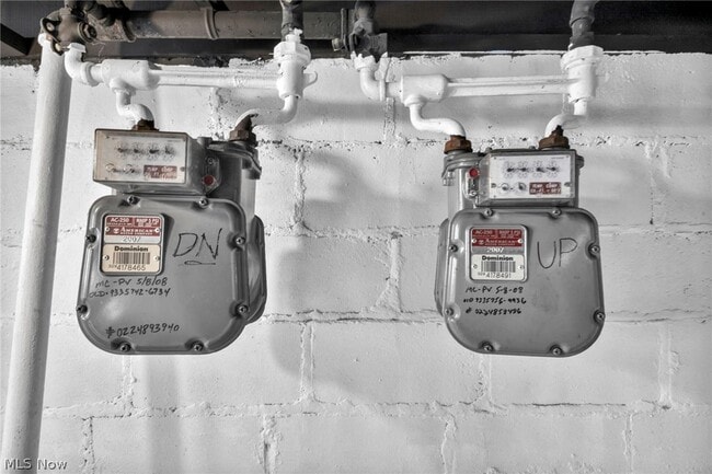 Building Photo - 4306 Buechner Ave