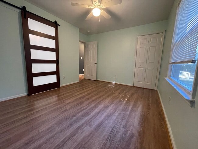 Building Photo - Updated Rancher on an Acre!