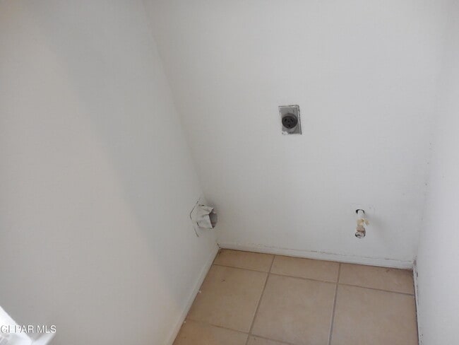 Building Photo - 5804 River Hollow Ct