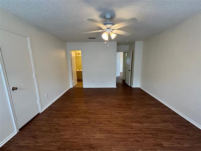Building Photo - 4024 Periwinkle Dr
