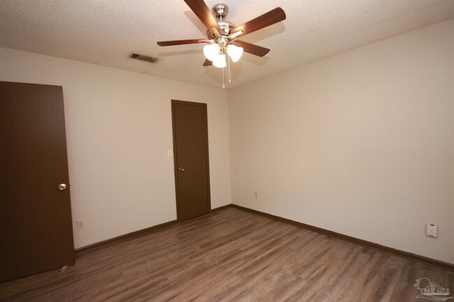 Building Photo - 1594 Sunny Ridge Ln