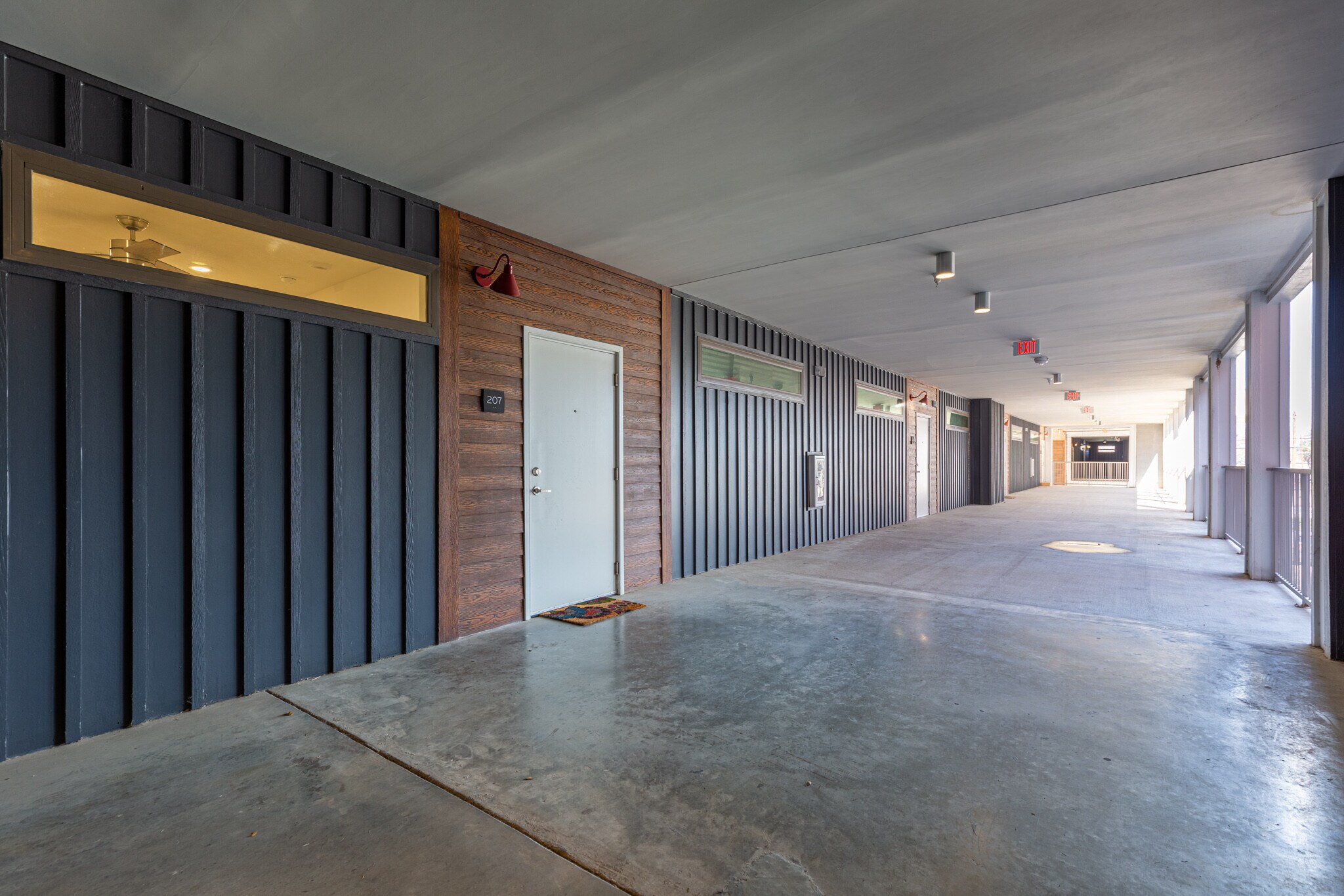 Building Photo - 4361 S Congress Ave