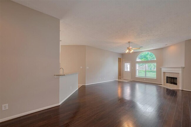 Building Photo - 17202 Sheffield Bend Dr