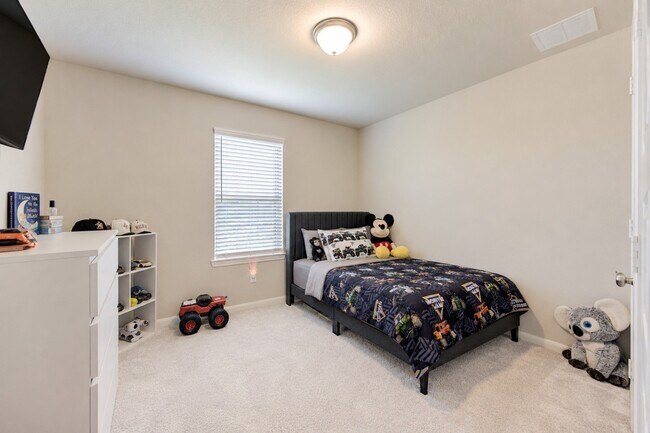 Building Photo - 7735 Wright Wood Dr