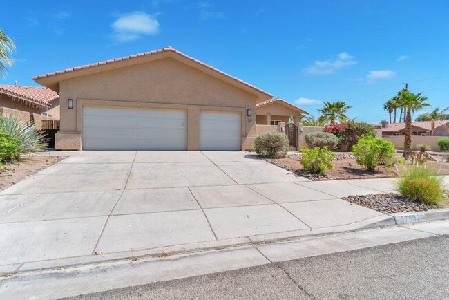 Building Photo - 67892 Mccallum Way