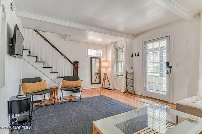 Building Photo - 13 Pilgrim Pathway