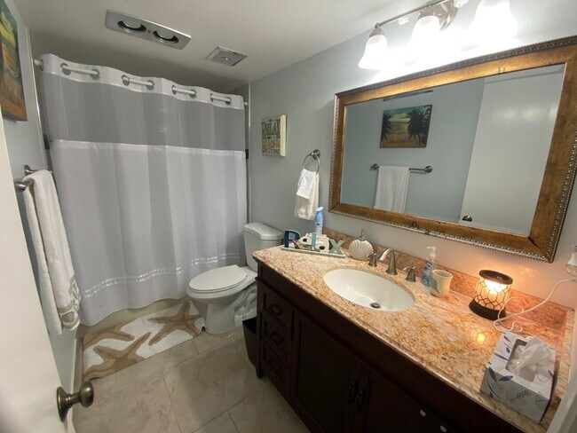 Building Photo - 1705 Presidential Way