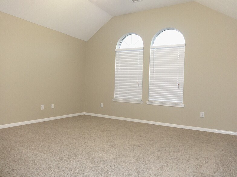 Building Photo - 13741 Bighorn Trail