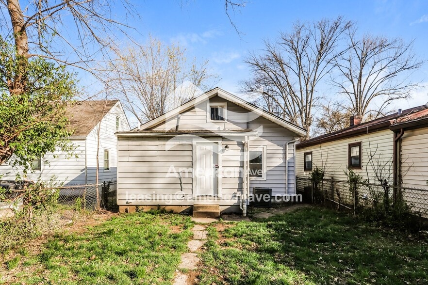 Building Photo - 624 Dresden Ave