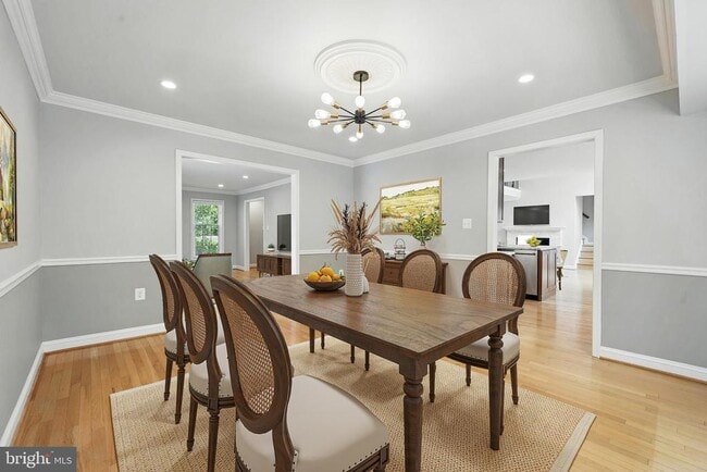 Building Photo - 9913 Rosewood Hill Cir