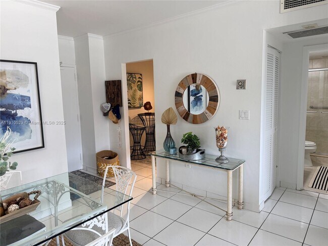 Building Photo - 1965 S Ocean Dr