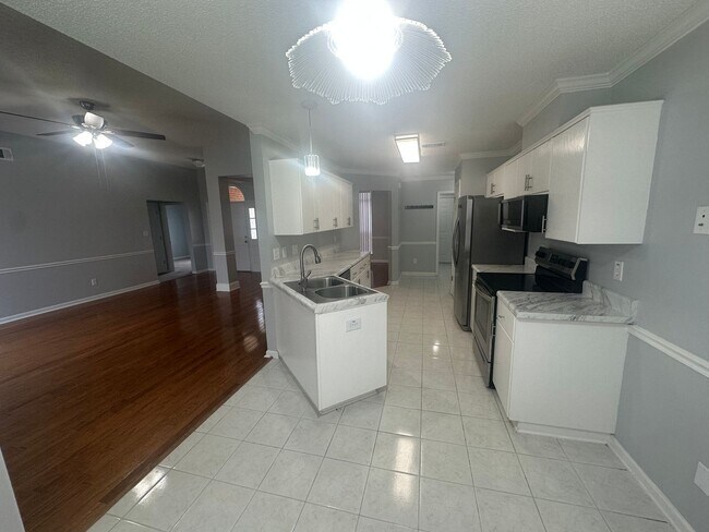 Building Photo - Beautiful 3 BR, 2 BA home for rent in Colu...