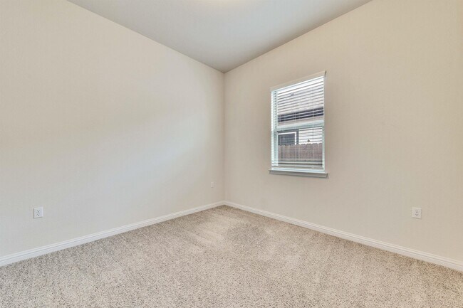 Building Photo - 9937 Comely Bnd