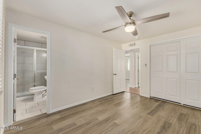 Building Photo - 3234 E Friess Dr
