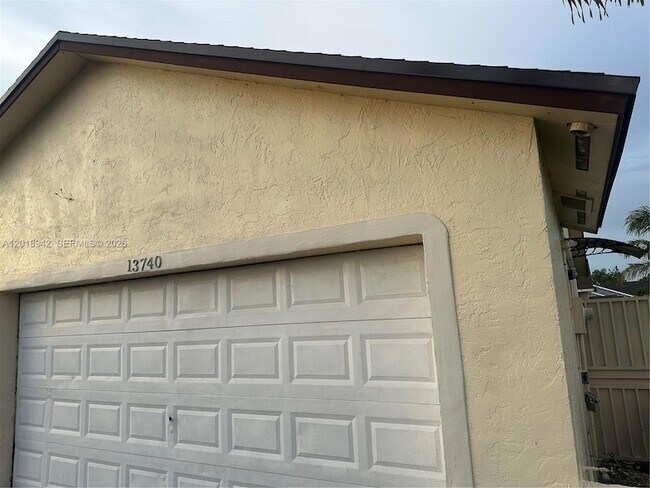 Building Photo - 13740 SW 282nd St
