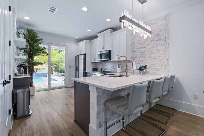 Building Photo - 5484 3rd St