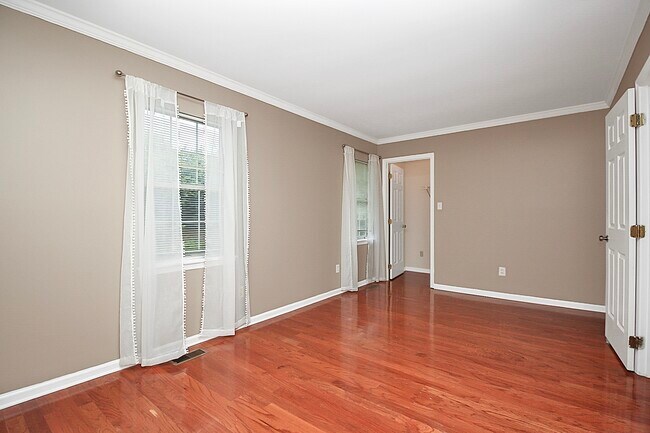 Building Photo - 2754 Tiergarten Ln