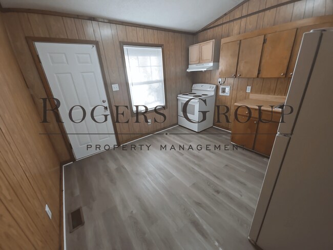 Building Photo - #450 - 236-238 Crozier St Duplex