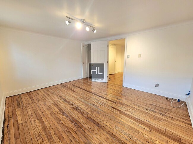 Building Photo - WASHINGTON AVENUE