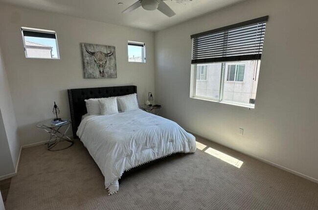 Building Photo - 5402 Sand Arch Ln