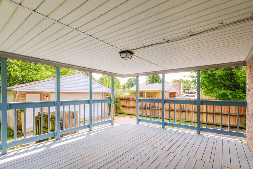 Building Photo - 7017 Field View Ct