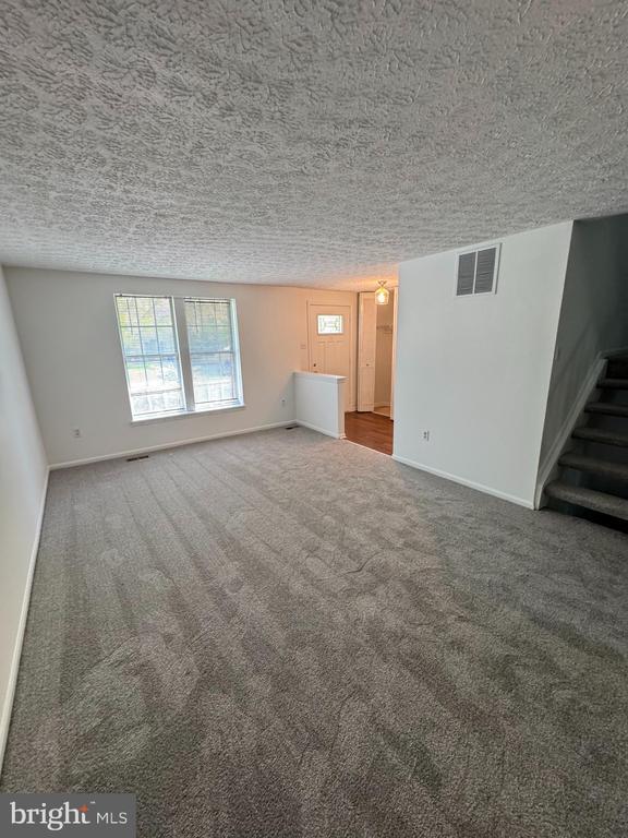 Building Photo - 9730 Red Clover Ct