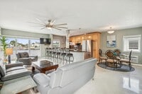 Building Photo - 561 Bayshore Dr