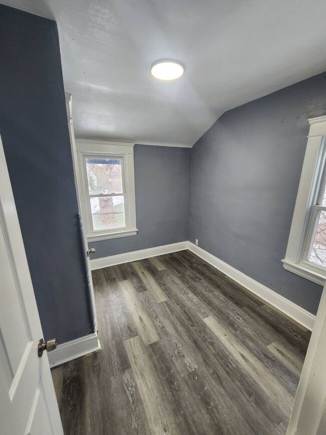 Building Photo - 1140 E 144th St