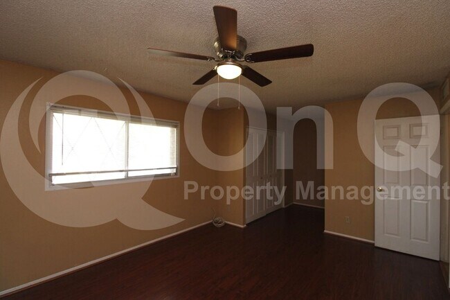 Building Photo - 6560 N 43rd Ave
