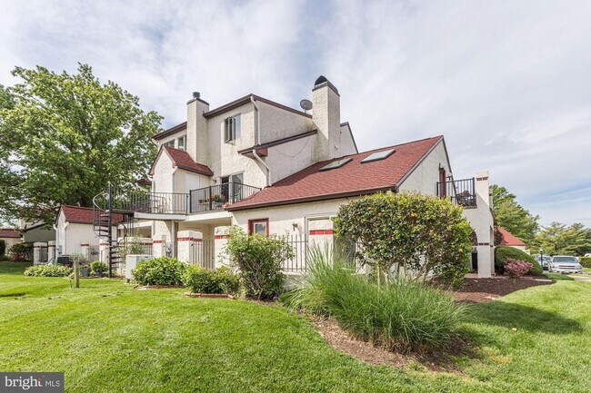 Building Photo - 2A Queen Victoria Ct