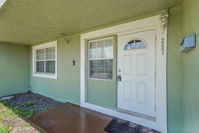 Building Photo - 257 NE 45th Ct