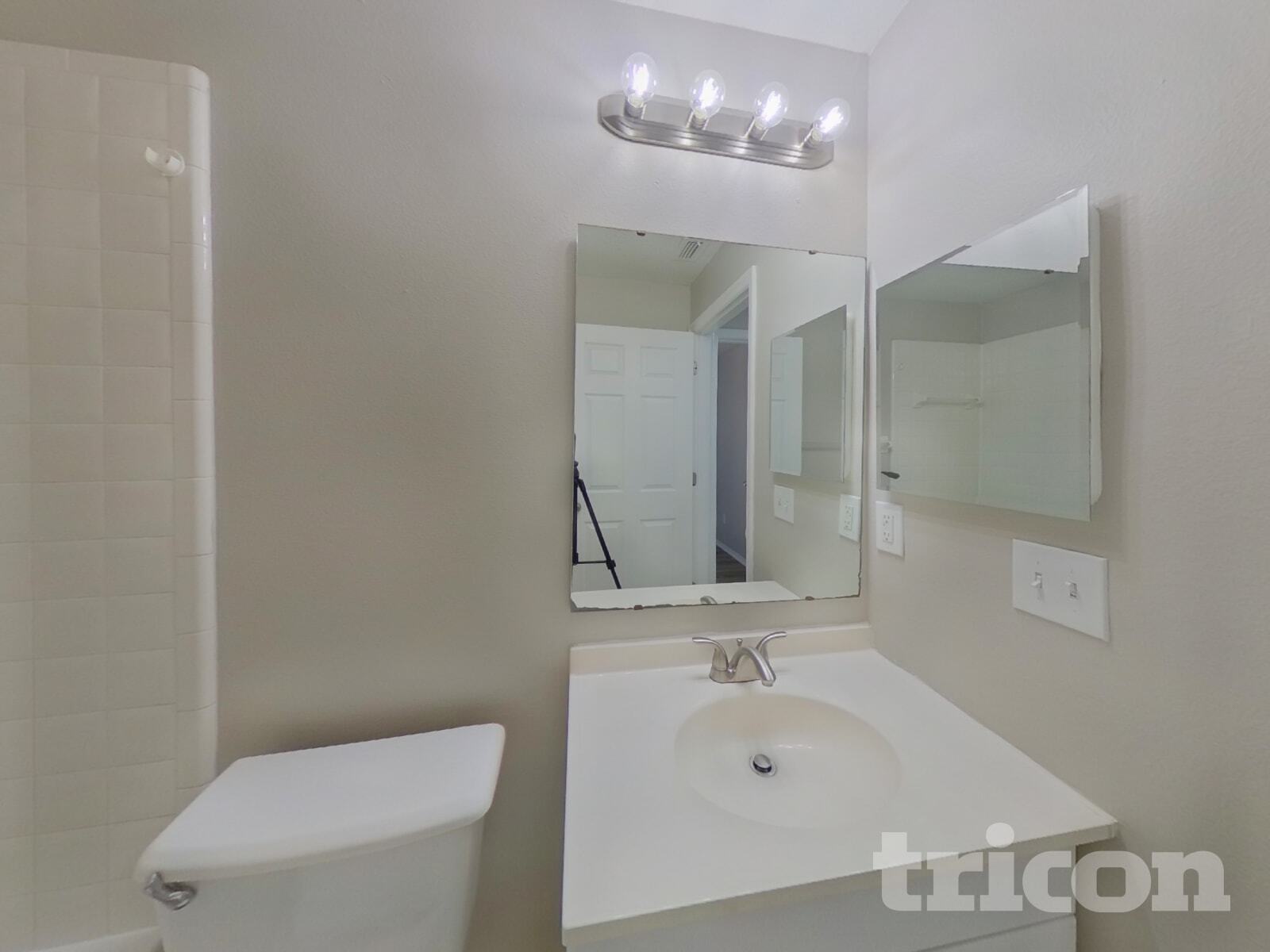 Building Photo - 2680 Chatham Cir