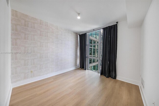 Building Photo - 3131 NE 188th St