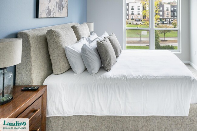 Building Photo - 1600 NW 38th St