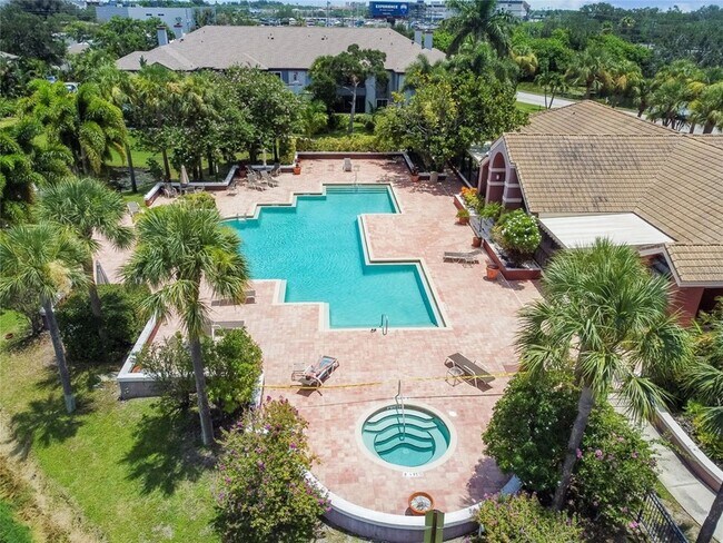 Building Photo - 10263 Gandy Blvd N