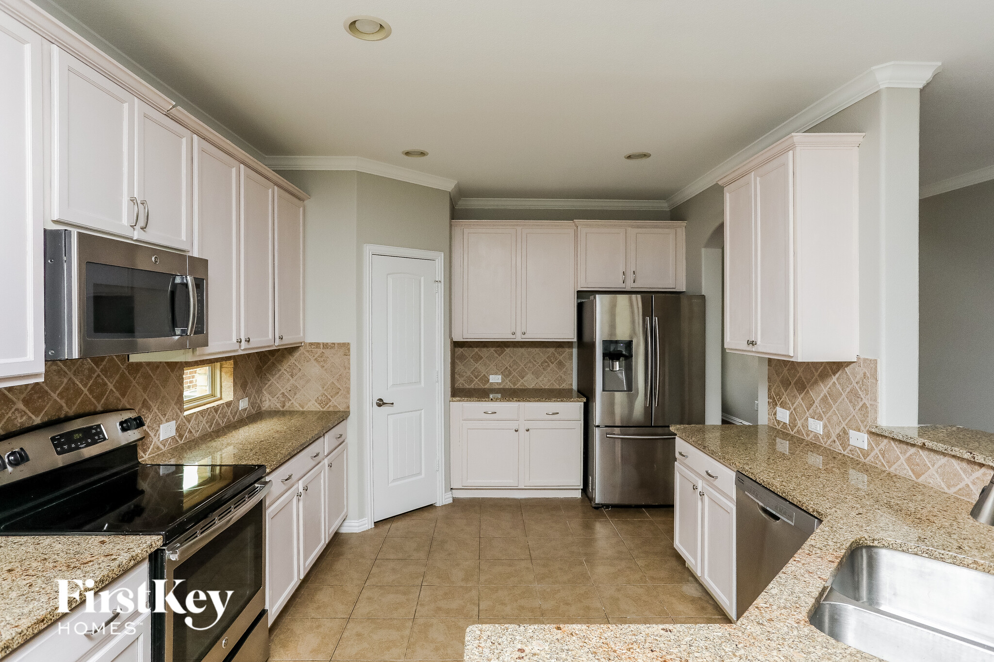 Building Photo - 150 Cameron Dr