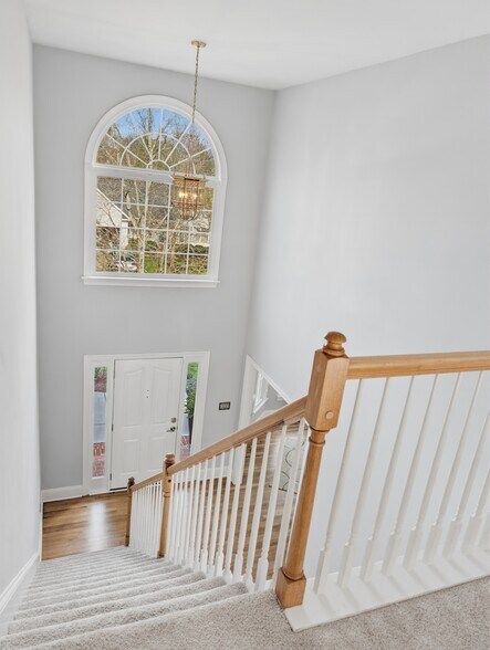 Building Photo - 6624 Barton Creek Dr