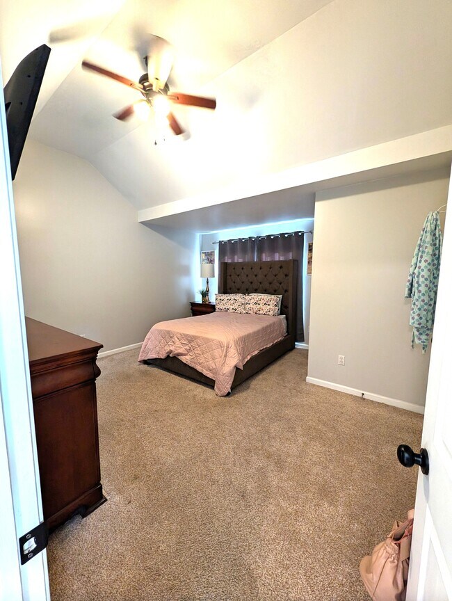 Building Photo - 113 Callahan Dr