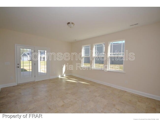 Building Photo - 4411 Low Oak Ct